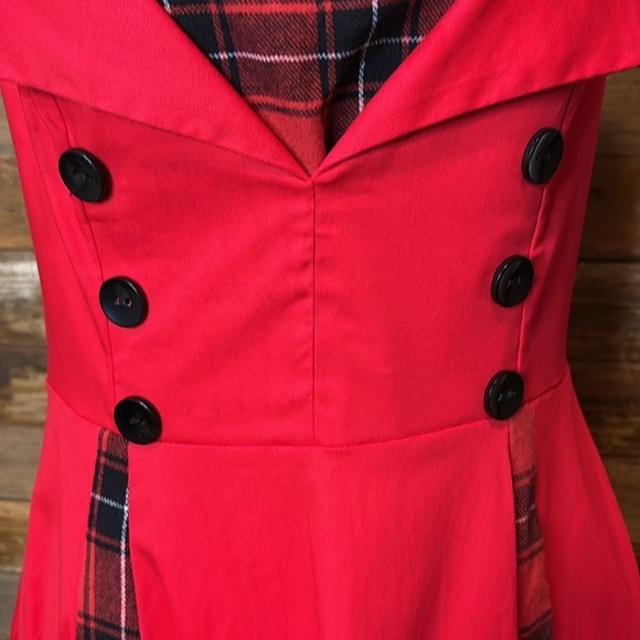 Super cute bread and tartan dress perfect for the holidays!! - Picture 2 of 6